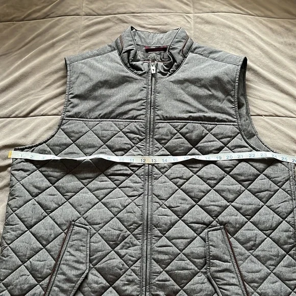 Men’s XL Tommy Bahama vest - Picture 8 of 9